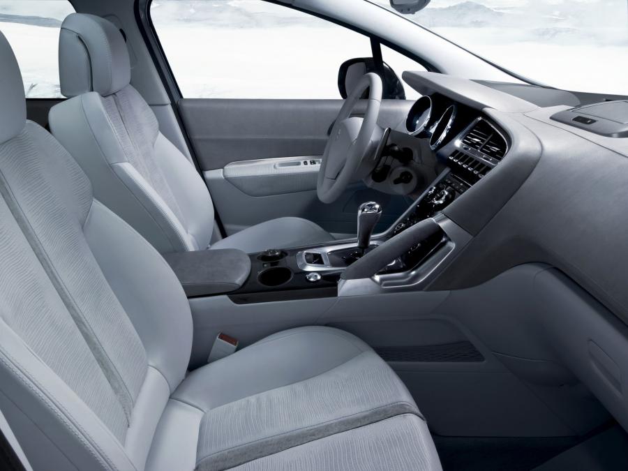  Peugeot Prologue HYbrid4 Concept 2008 года  (фото 2 из 12)